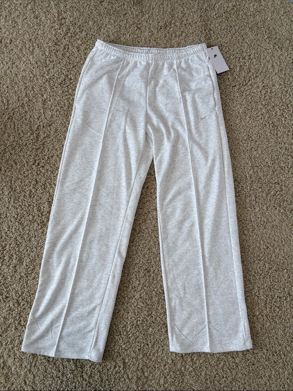 Nike | Women's Mid-Rise French Terry Open-Hem Pants (NWT)